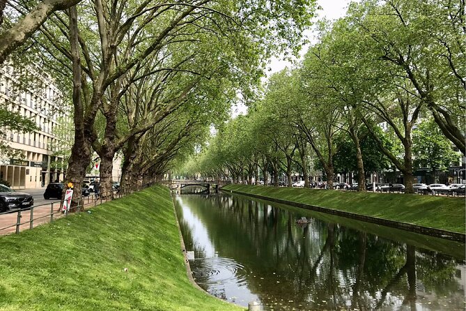 Düsseldorf Walking Tour: Explore Top Sights & Hidden Gems - Carlsplatz Markt and the Surprise Stops Along the Way
