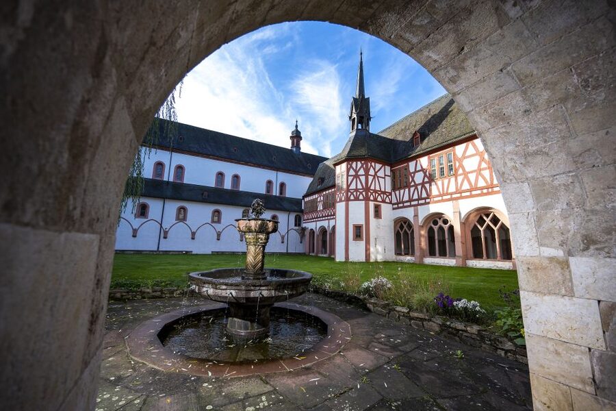 Eltville: Eberbach Monastery Entry Ticket - Ice cellar, treasure chamber, and the pleasure of slow wandering