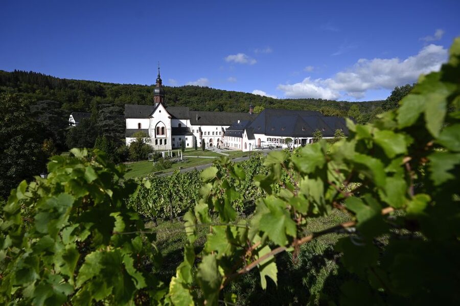 Eltville: Eberbach Monastery Entry Ticket - Monks’ bedrooms and dining rooms: imagining daily routine