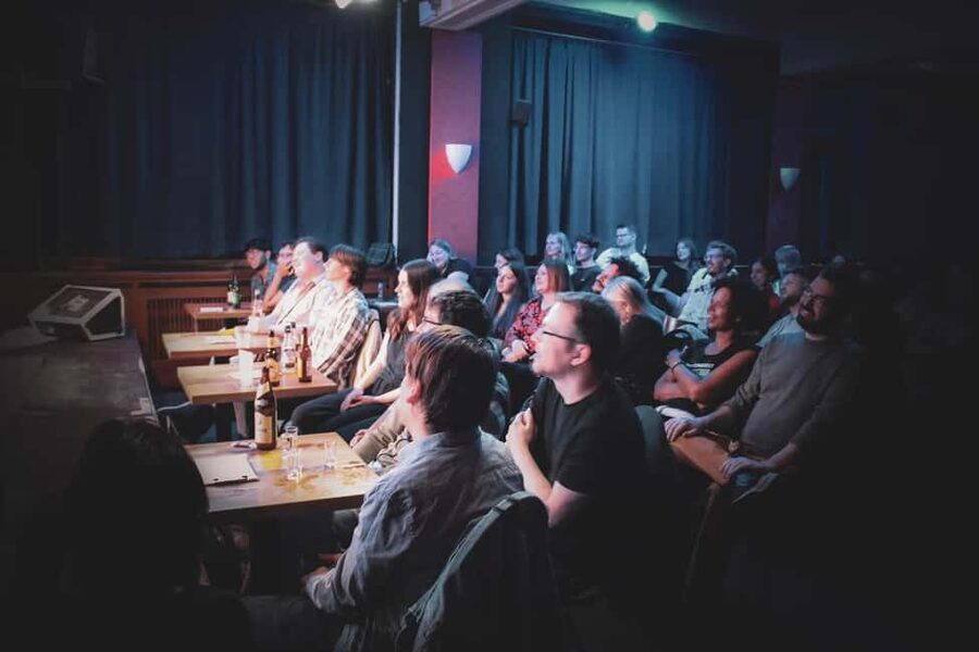 English Stand-Up Comedy Show with Free Pizza and Free Shots - Who This Is Best For (And Who Might Want Another Option)