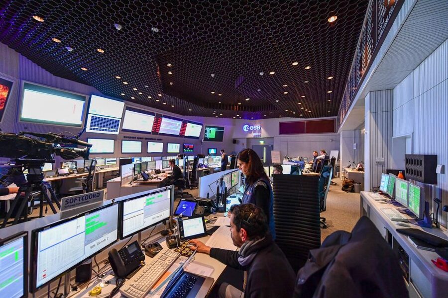ESA Darmstadt – Visit the European Space Agency - Entering ESA Darmstadt, where missions get their instructions