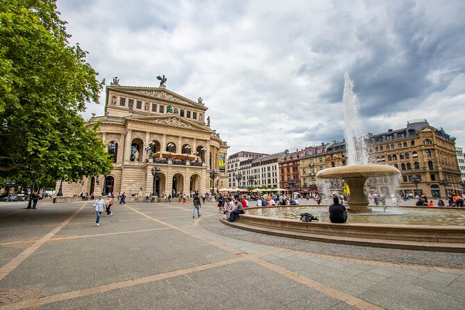 Explore Frankfurt in 60 minutes with a Local - Stop 4, Frankfurt Cathedral: Gothic shapes with imperial-era connections