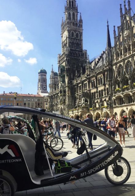 Exploring Munich in a Rikscha - Pablo Catalan’s guiding style: safe driving and real local context