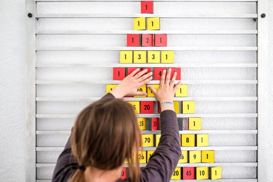 Frankfurt: EXPERIMINTA ScienceCenter Entry Ticket - High-hit challenges: reaction driving, building a bridge, and a tornado you can watch