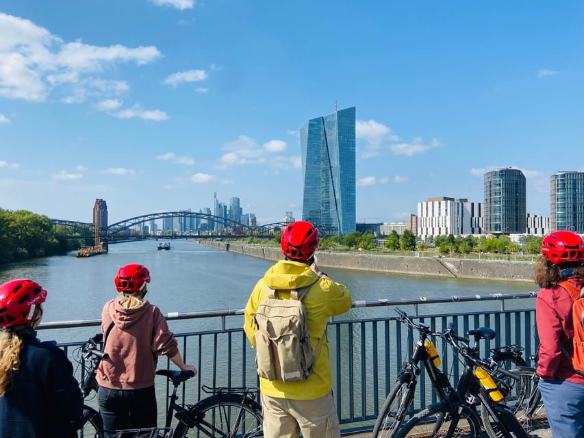 Frankfurt: Guided Bike Tour - Old Town time: Römer, half-timbered squares, and democracy’s birthplace