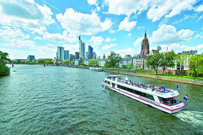 Frankfurt Highlights 1-Hour Sightseeing Cruise - One Hour on the Main River, and What You Actually Get