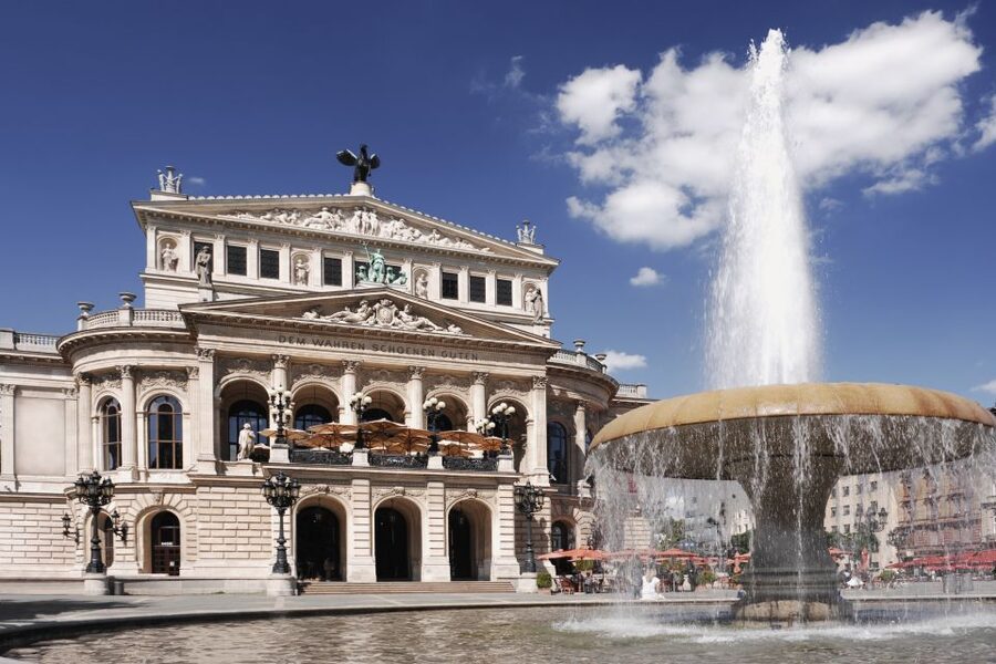 Frankfurt: Hop-On, Hop-Off Grand or Express Bus Ticket - Senkenbergmuseum through Messe to Hauptbahnhof, a practical mid-ride route