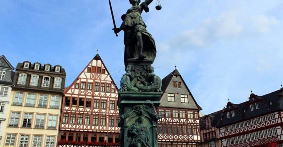 Frankfurt: Must-See Attractions Walking Tour with a Guide - Kleinmarkthalle: a market walk that helps you eat like a local