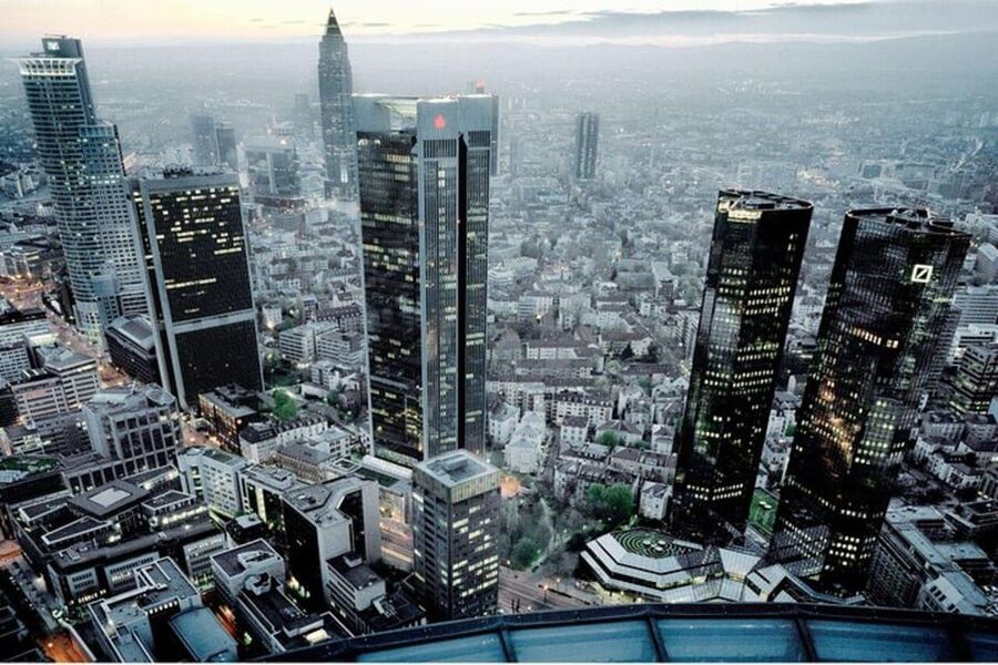 Frankfurt: Must-See Attractions Walking Tour with a Guide - St Pauls Church: politics in a place you can feel