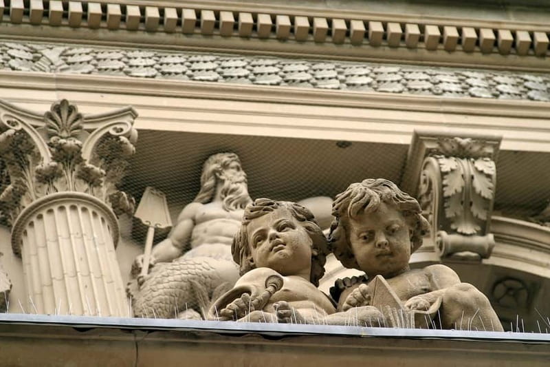 Frankfurt: Old Town Historical Walking Tour with Geo Epoche - Key highlights in plain terms