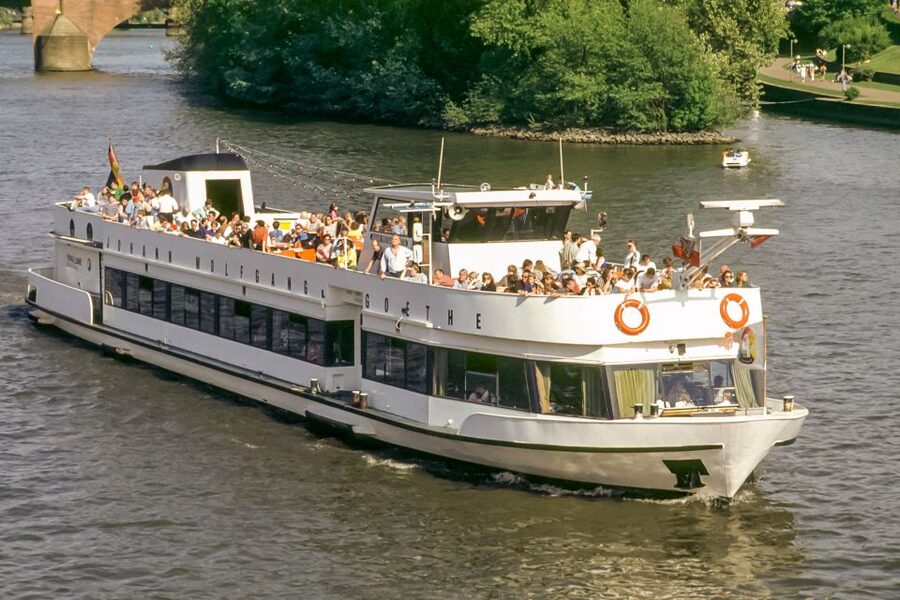 Frankfurt: River Main Sightseeing Cruise with Commentary - Value check: why an $18 cruise can be a smart use of your time