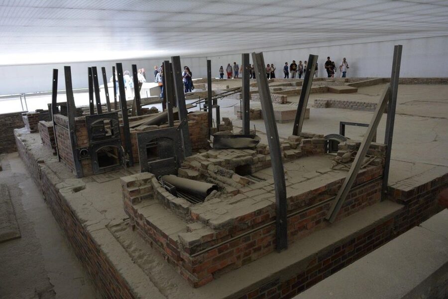 From Berlin: Guided Sachsenhausen Concentration Camp Tour - Station Z, the purpose-built execution facility