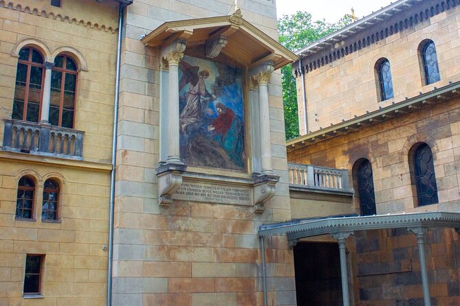 From Berlin: Potsdam Highlights & Sanssouci half day Walking Tour - Cecilienhof and the Potsdam Conference story you can walk through