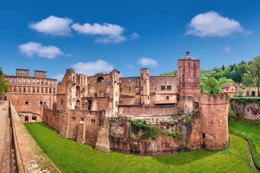 From Frankfurt: Heidelberg & Rothenburg Full-Day Tour - The Van Ride Out of Frankfurt: Setting Expectations for a 9-Hour Day