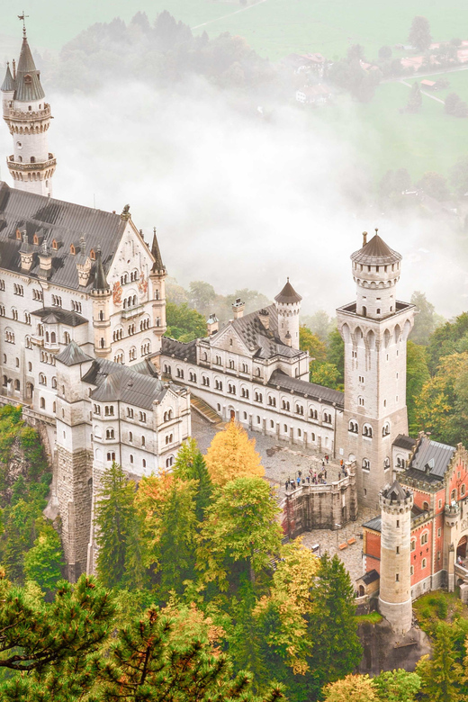 From Hohenschwangau: Tour to Neuschwanstein Castle - Key highlights worth planning around