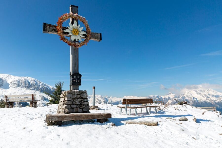 From Munich: Guided Group Tour to Eagle’s Nest - The Tunnel Elevator: How Eagle’s Nest Reaches the Peak