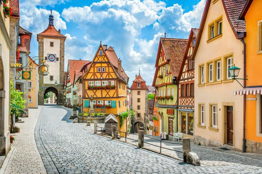 From Munich: Rothenburg and Romantic Road Day Trip by Bus - The Romantic Road drive: Nördlinger Ries and Dinkelsbühl views