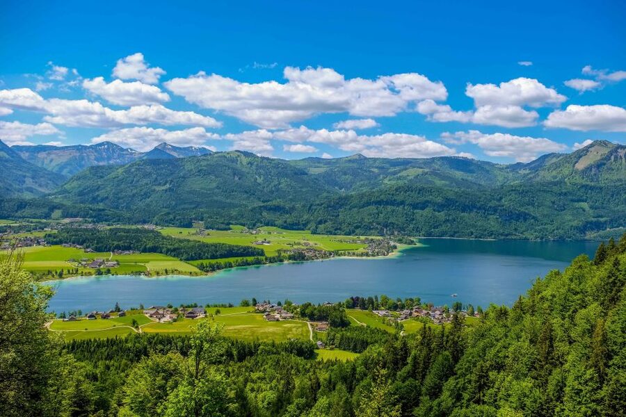 From Munich: Salzburg, St. Wolfgang, and the Salzkammergut - Winter dates in October to April: more Salzburg time and December market vibes