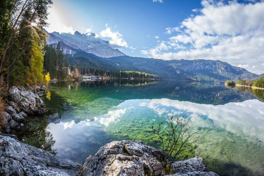 From Munich: Zugspitze Mountain Van Tour with Garmisch Town - Key things that make this Zugspitze day trip work