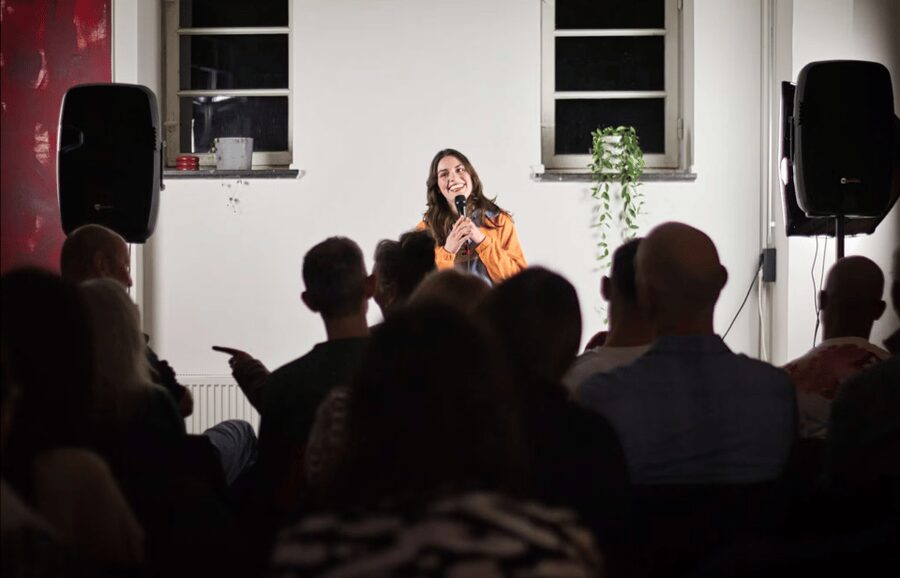 GET UP Comedy in Hamburg - Life is too short not to laugh! - Picking Your Hamburg Night: Reeperbahn, Altona, or Harburg