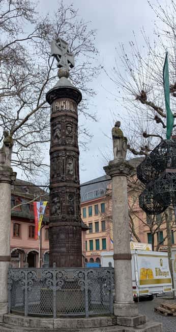 Guided tour in Mainz on the Rhine in german and english - St. Stephan and the Chagall windows: the emotional highlight