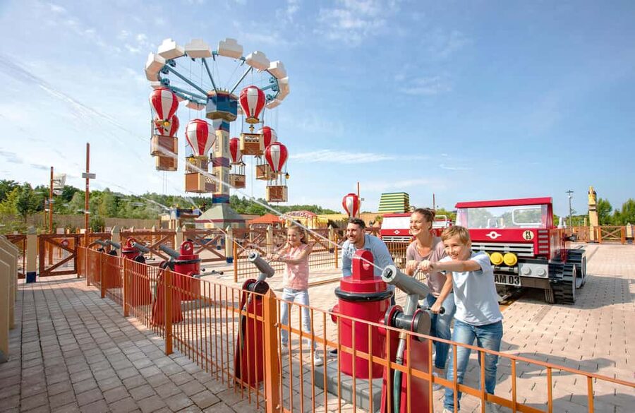 Günzburg: LEGOLAND® Deutschland Resort Admission Ticket - Shows, 4D cinema, and the underwater reset when you need a break