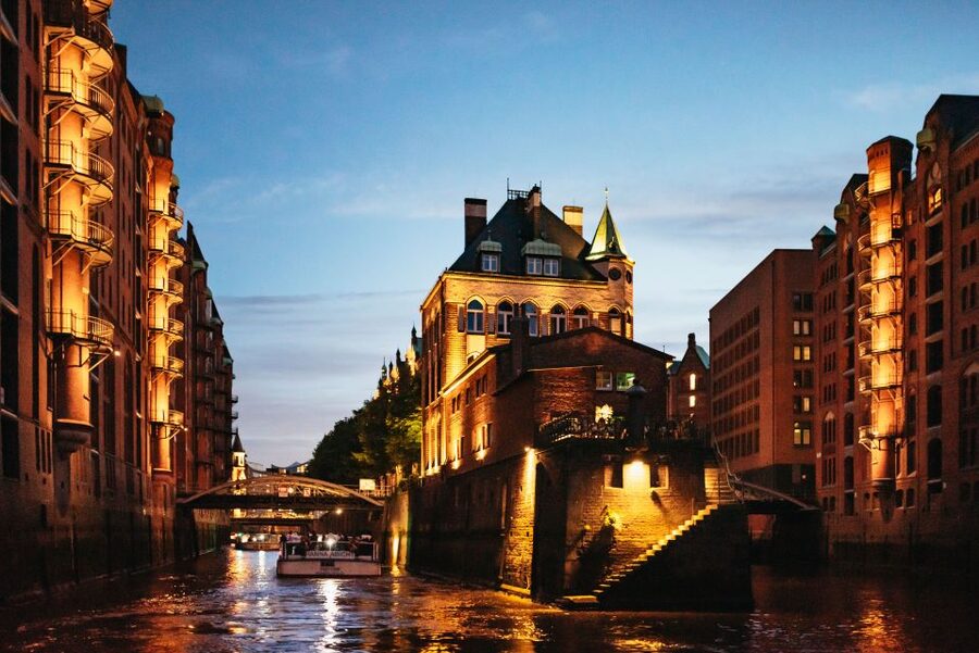 Hamburg: 1-Hour Evening Harbor Lights Cruise - Why Hamburg’s Harbor Lights Hit Hardest From a Boat
