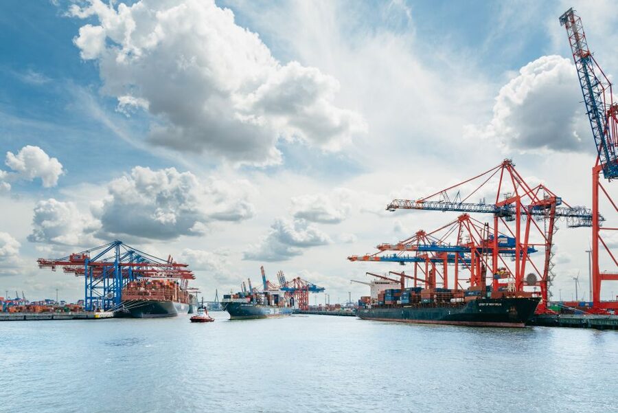 Hamburg: 1-Hour Harbor Sightseeing Cruise with HafenCity - Elbe River Views, Plus the Bridges You Keep Forgetting Are There