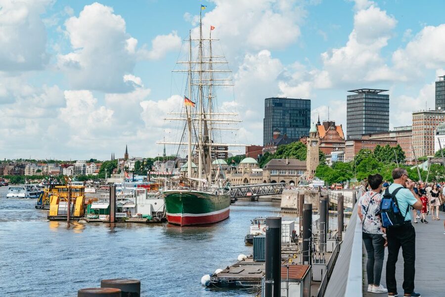 Hamburg: 1-Hour Harbor Sightseeing Cruise with HafenCity - HafenCity: Modern Lines Next to the Port Reality