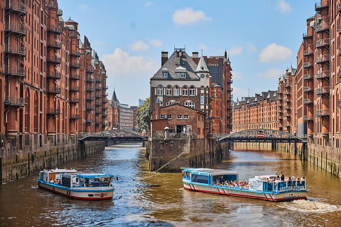 Hamburg: 2-hour harbor cruise - Hamburg Harbor Cruise at a Glance: Port Power and Old Warehouses