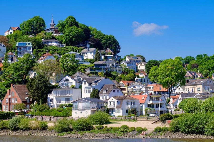 Hamburg: 2-Hour Sightseeing Cruise to Blankenese - Key highlights