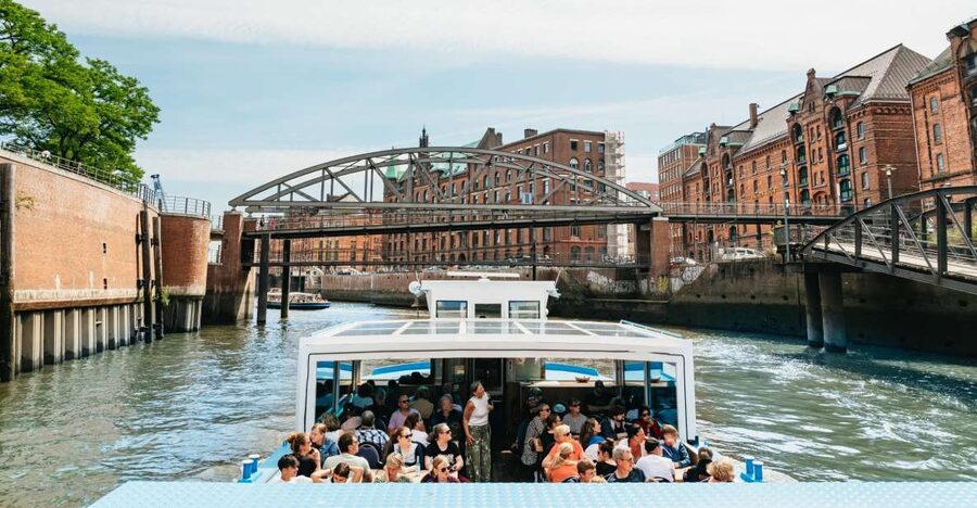 Hamburg: 2-Hour XXL Port of Hamburg Cruise Tour - Fish Market Area and Elbtunnel Stops for Real “Hamburg Street-Level” Flavor