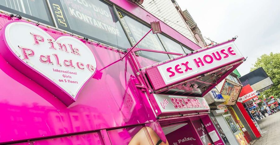 Hamburg: Adults Only Reeperbahn Tour - Reeperbahn, St. Pauli, and the Real Reasons People Come
