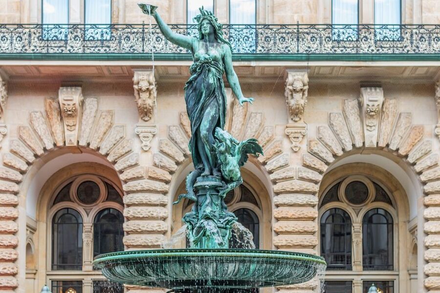 Hamburg City: Scavenger Hunt Self-Guided Tour - Should you book this Hamburg City scavenger hunt?