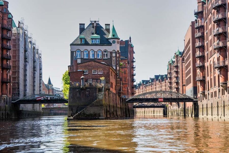 Hamburg: Discovery Tour - Westfieldcenter to Elbphilharmonie - Practical tips for a smooth, low-stress experience