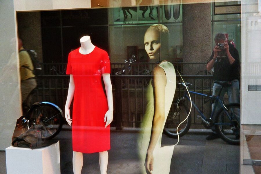 Hamburg: Downtown, Alster & Creative Neighborhoods by Bike - Sternschanze and Karolinenviertel: Creative Streets You Can Feel