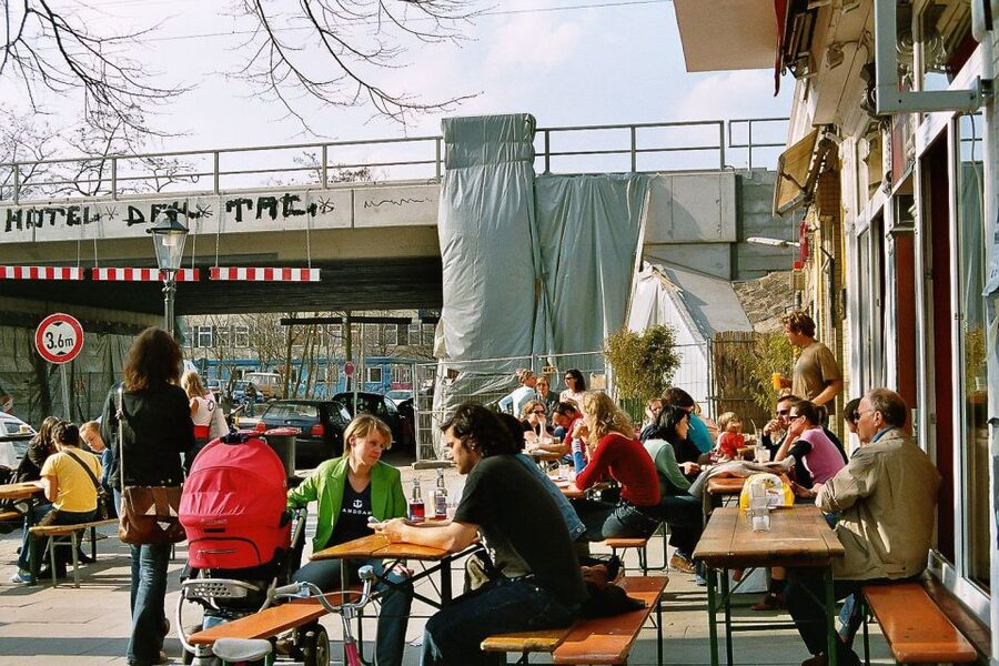 Hamburg: Downtown, Alster & Creative Neighborhoods by Bike - Neustadt and Inner Alster: Boutiques, Villas, and a Softer Pace