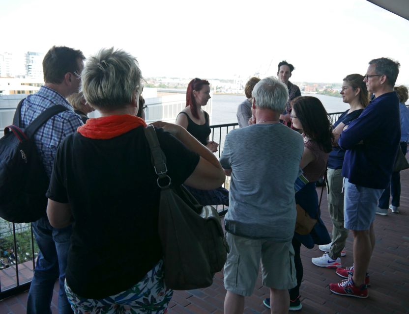 Hamburg: Elbphilharmonie Plaza and HafenCity Food Tour - How the guide turns buildings into stories