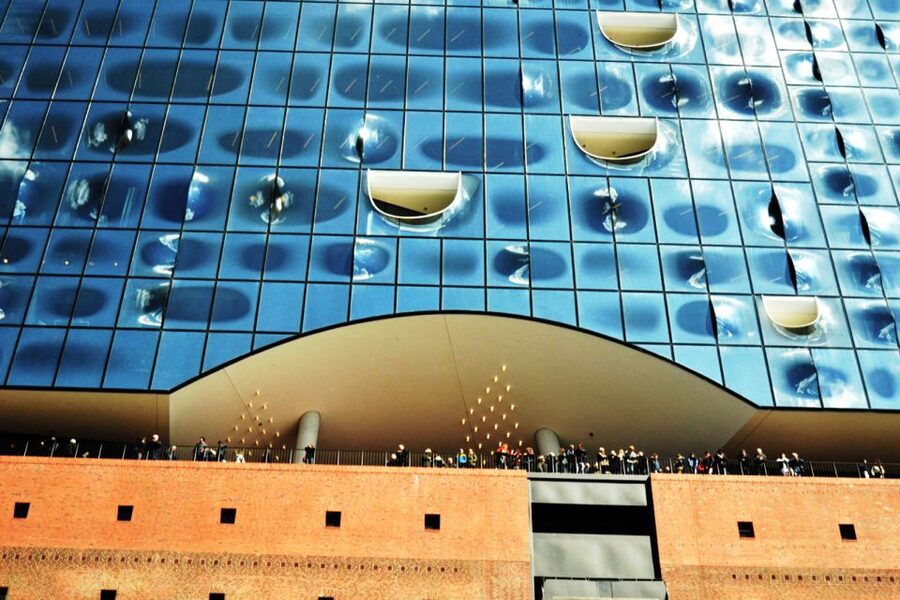 Hamburg: Elbphilharmonie Plaza, Highlights & Surroundings - Elbphilharmonie Plaza views: panoramic photos with a plan