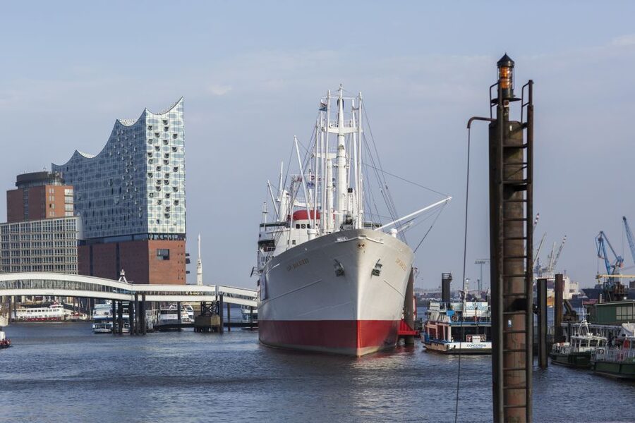 Hamburg: Entrance to the Museum Ship Cap San Diego - A Self-Guided Walk That Feels Like Bridge to Hatch