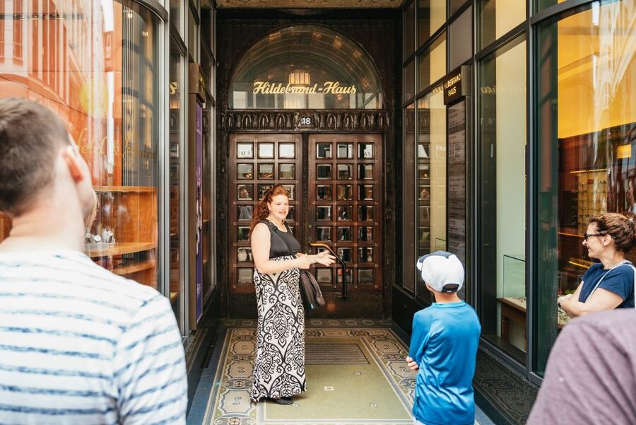 Hamburg: Guided Walking Tour for Magic Fans - Who this tour suits best in Hamburg