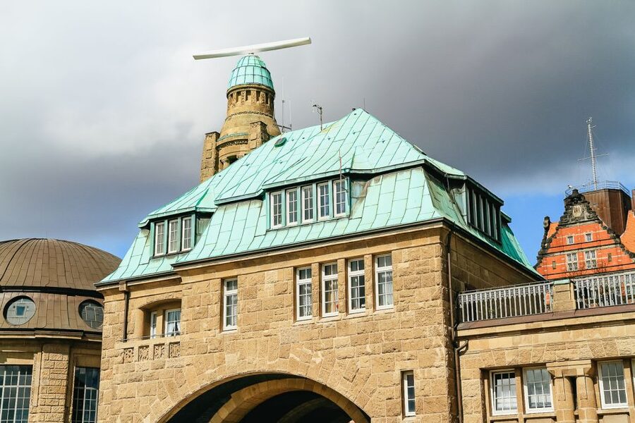 Hamburg: Harbor Cruise - Why a 1-hour harbor cruise is the fastest way to see Hamburg from the water