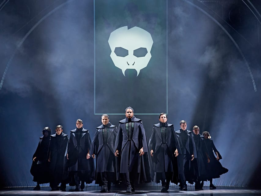 Hamburg: Harry Potter and the Cursed Child Theater - Performances That Bring Familiar Faces Into Real Space