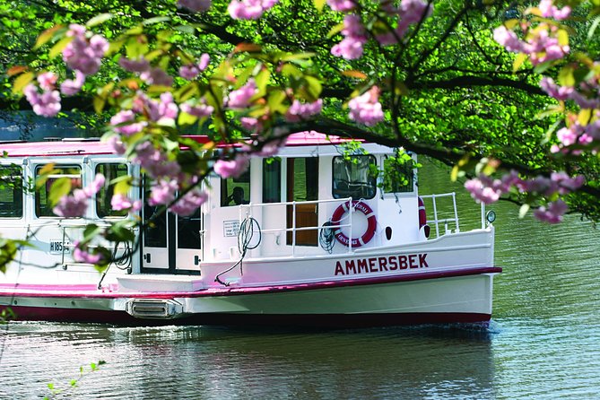 Hamburg Hop-on-Hop-off Tour, Harbor and Lake Alster Cruise - The Double-Decker Hop-on Hop-off Route: 28 Stops and Hamburg’s Big Hits