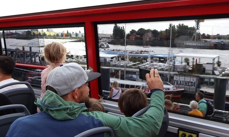 Hamburg: Line C Sightseeing Hop-On Hop-Off Bus Tour - Key highlights to keep in mind