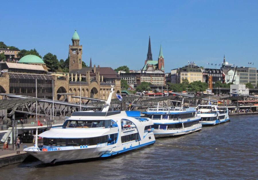 Hamburg: Line F Hop-On Hop-Off Bus and Boat Tour - Speicherstadt and the City Hall Area: What to Do Once You’re Off the Bus