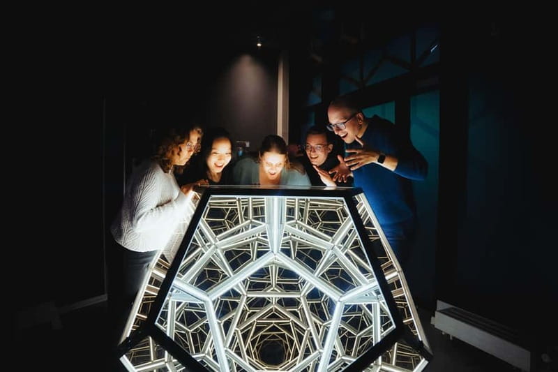 Hamburg: Museum of Illusions Ticket - How long to plan: timing a one-day, self-paced visit