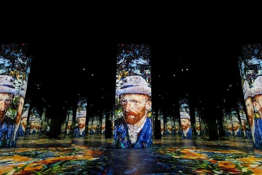 Hamburg: Port des Lumières Vermeer & Van Gogh - Key things I noticed about Port des Lumières
