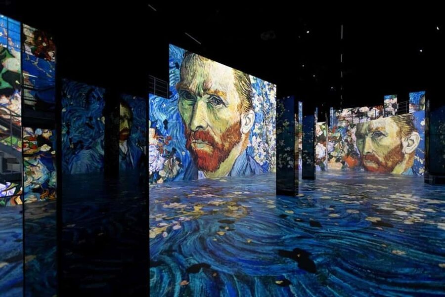 Hamburg: Port des Lumières Vermeer & Van Gogh - Vermeer, Rembrandt, Van Gogh, and the story the show is telling