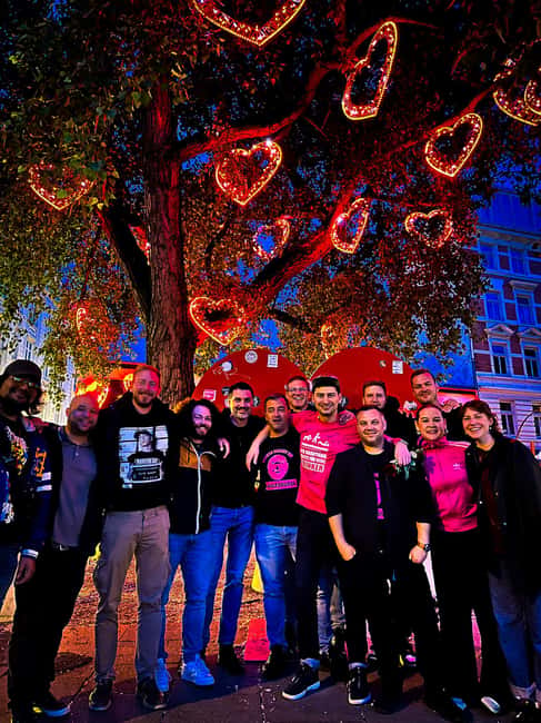 Hamburg: Pubcrawl & Nightlife Tour at St.Pauli - Price and value: $21 that makes sense when shots are built in
